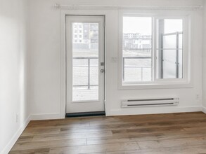 9 Spring Creek Common SW in Calgary, AB - Building Photo - Building Photo