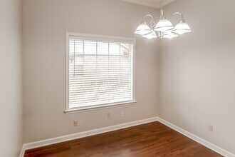 2241 Lake Hill Ct in Memphis, TN - Building Photo - Building Photo