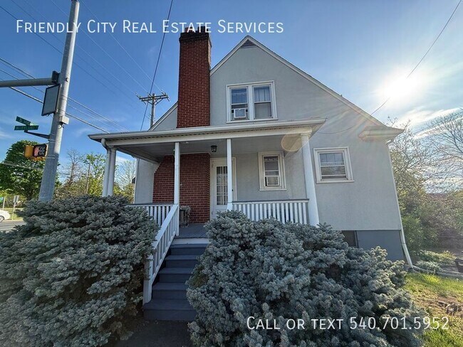 758 S High St in Harrisonburg, VA - Building Photo - Building Photo