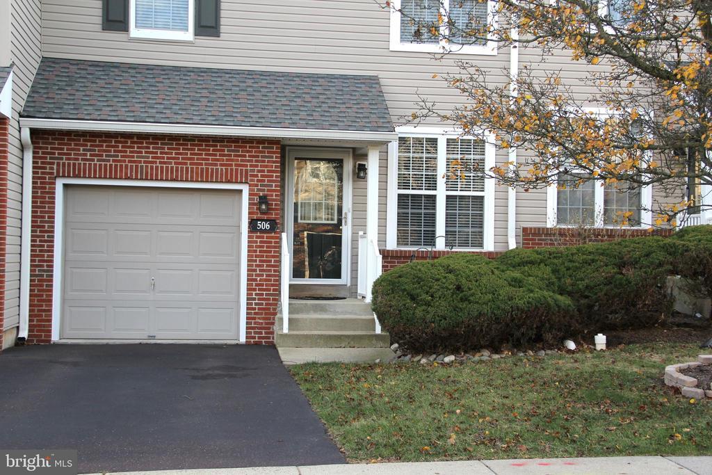 506 Quincy St in Collegeville, PA - Building Photo