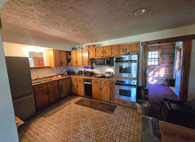 84 Cotton Ln in Ferrum, VA - Building Photo - Building Photo