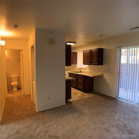 2207 S Buckley Rd in Aurora, CO - Foto de edificio - Building Photo
