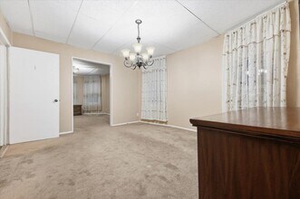 98 W 47th St in Bayonne, NJ - Building Photo - Building Photo