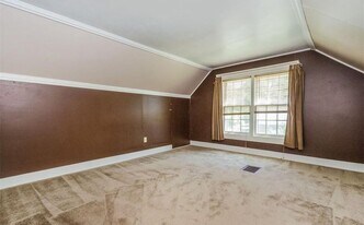 2429 Franklin Ave NE in Cedar Rapids, IA - Building Photo