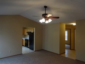 456 Hances Dr in Blacklick, OH - Building Photo - Building Photo