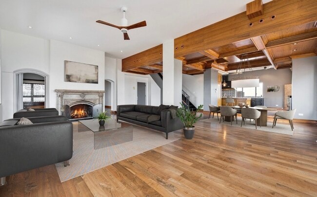 property at 707 W Junior Ter