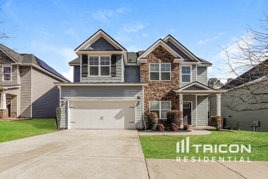 522 Gary Glen Dr in Martinez, GA - Building Photo