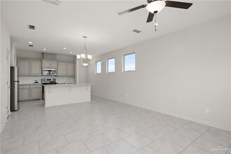 2104 Ocelot Trl in Brownsville, TX - Building Photo - Building Photo