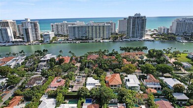 5650 Pine Tree Dr in Miami Beach, FL - Building Photo - Building Photo