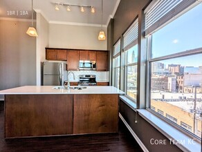 504 Grand Blvd in Kansas City, MO - Foto de edificio - Building Photo