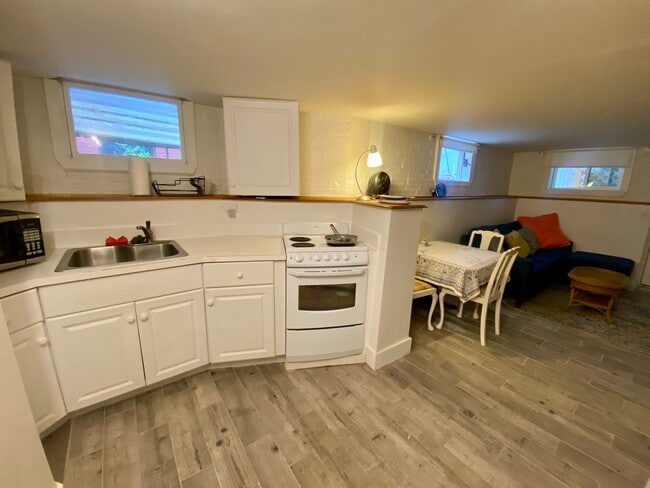 101 Fayerweather St, Unit B, Unit B