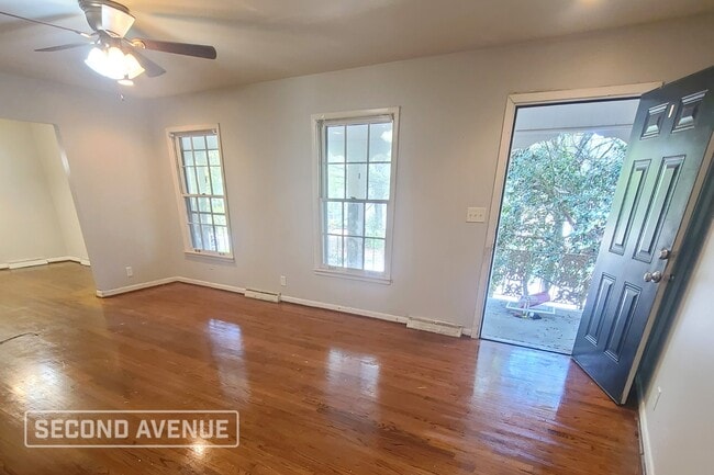 617 Rollingwood Rd in Birmingham, AL - Foto de edificio - Building Photo