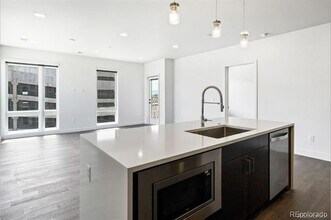 1898 S Bannock St in Denver, CO - Foto de edificio - Building Photo