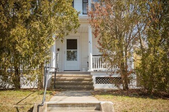 81 Church St-Unit -3rd fl in Branford, CT - Building Photo - Building Photo