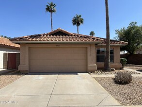 7531 W Taro Ln in Glendale, AZ - Building Photo - Building Photo