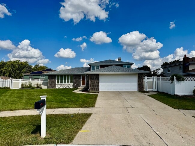 property at 8440 Anvil Pl