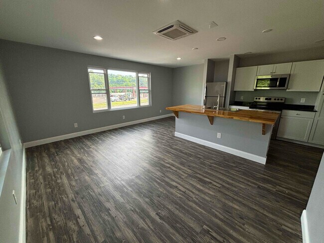 property at 105 W Main St