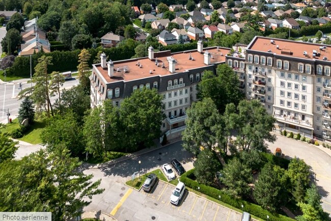 101 Du Château Rue in Gatineau, QC - Building Photo - Building Photo