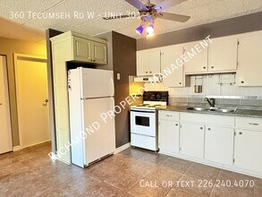 360 Tecumseh Rd W in Windsor, ON - Building Photo - Building Photo