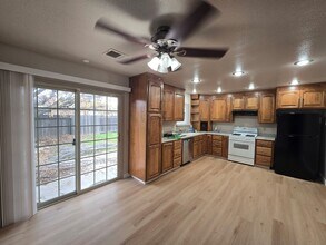 505 Acapulco Ct in Suisun City, CA - Building Photo - Building Photo