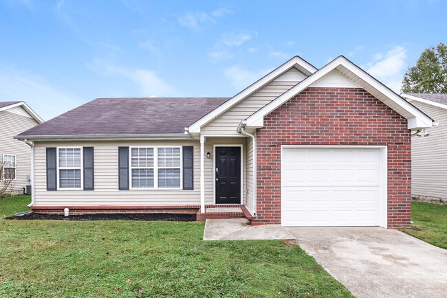 property at 2826 Castlerea Dr