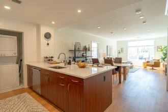 192 Sherman Rd, Unit 731 in Boston College, MA - Foto de edificio - Building Photo