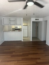 4859 Cedar Springs Rd in Dallas, TX - Foto de edificio - Building Photo