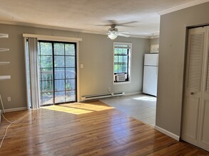 64 Aspetuck Vlg in New Milford, CT - Building Photo - Building Photo