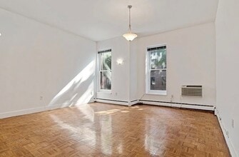 305 Washington Ave in Brooklyn, NY - Building Photo - Building Photo