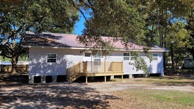 33200 Walker Rd N in Walker, LA - Building Photo - Building Photo