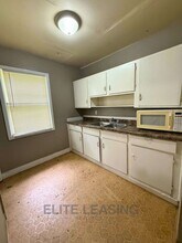 500 SE 35th St in Topeka, KS - Building Photo - Building Photo