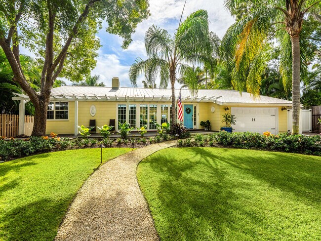 property at 1846 Lincoln Dr