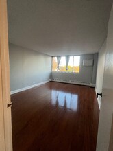 2200 S Stewart Ave in Lombard, IL - Building Photo - Building Photo