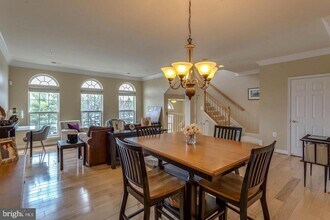 14233 St Germain Dr-Unit -6 in Centreville, VA - Building Photo - Building Photo