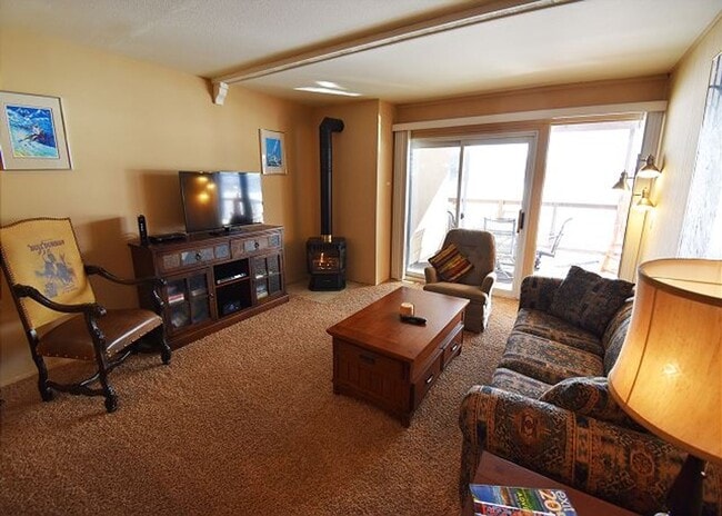 property at 401 W Lodgepole St