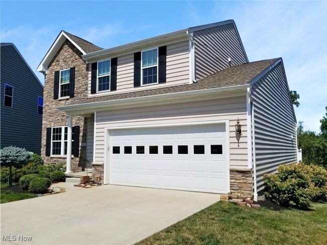 5055 Lake Forest Dr in Peninsula, OH - Building Photo - Building Photo
