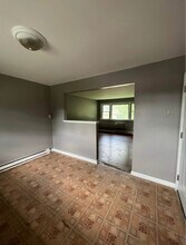 221 S Small Ave in Kankakee, IL - Building Photo - Building Photo