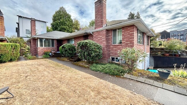 44-50-50 NE 57th Ave in Portland, OR - Building Photo - Building Photo