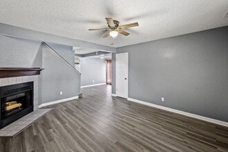 820 Spinner Ct in Colorado Springs, CO - Building Photo - Building Photo