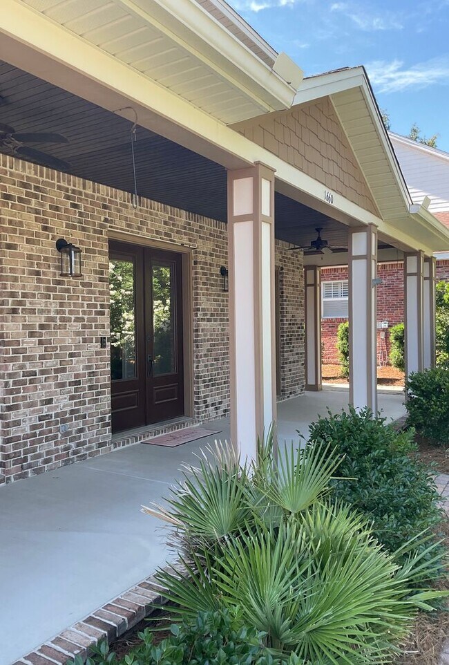1660 St Lawrence Dr in Niceville, FL - Building Photo - Building Photo