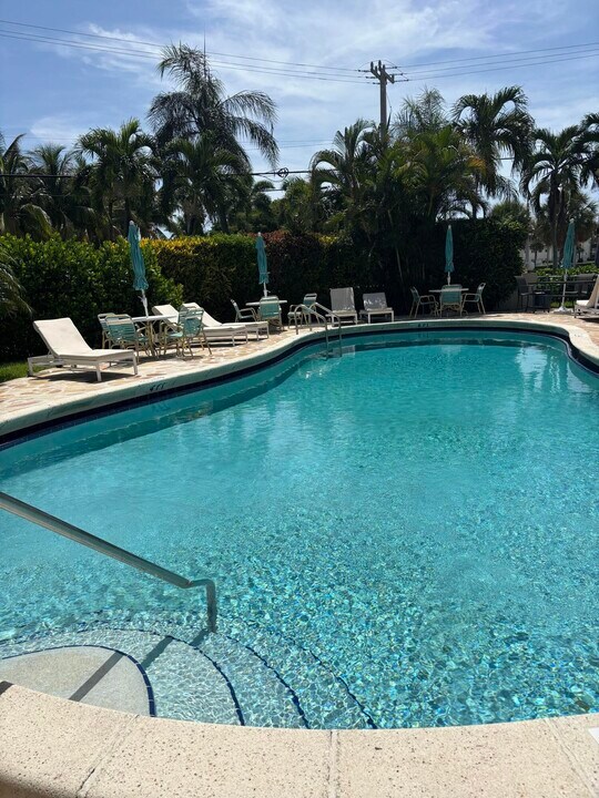 1131 SE 4th St, Unit 206 in Boynton Beach, FL - Foto de edificio