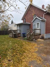 3062 Laird Ave, Unit 3062 Laird Ave #2 in Erie, PA - Building Photo - Building Photo