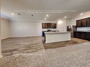 135 Magnolia Dr in Sanger, TX - Foto de edificio - Building Photo