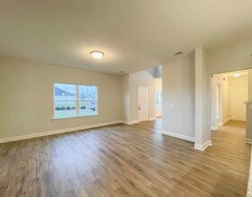 945 Grayson Ave in Hinesville, GA - Building Photo - Building Photo