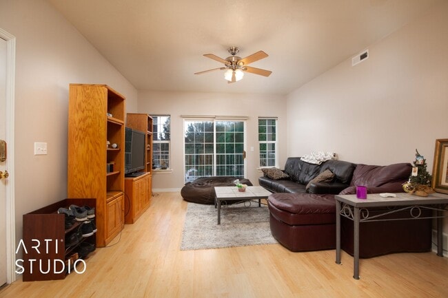 331 Belmont Pl in Provo, UT - Building Photo - Building Photo