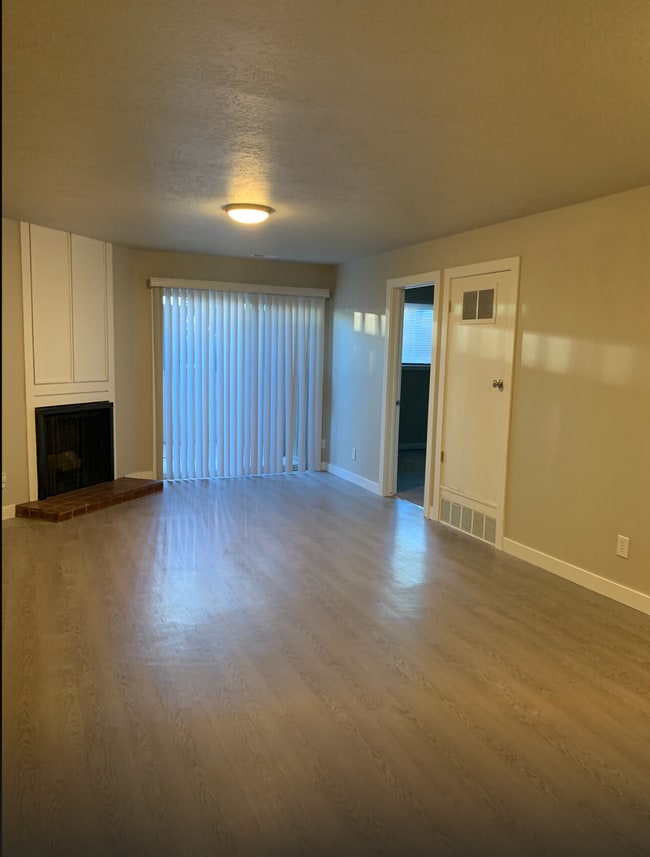 1155 E 300 S, Unit 000 in Salt Lake City, UT - Building Photo - Building Photo