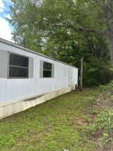 212 Stacey Tucker Cir in Gastonia, NC - Foto de edificio - Building Photo