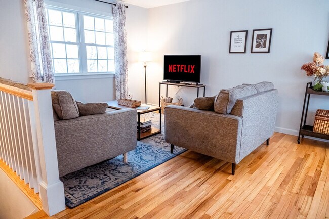 19 Curt Blvd, Unit SI ID1302145P in Saratoga Springs, NY - Building Photo - Building Photo