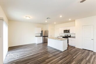 5247 Dawn Break in Saint Hedwig, TX - Building Photo - Building Photo