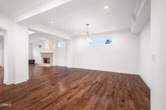 11961 Darlington Ave in Los Angeles, CA - Building Photo - Building Photo